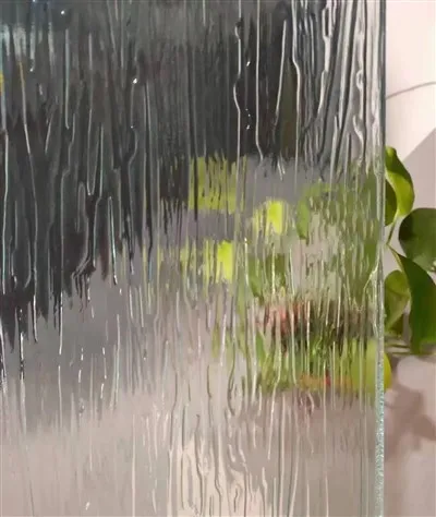 Vidrio de patrón transparente